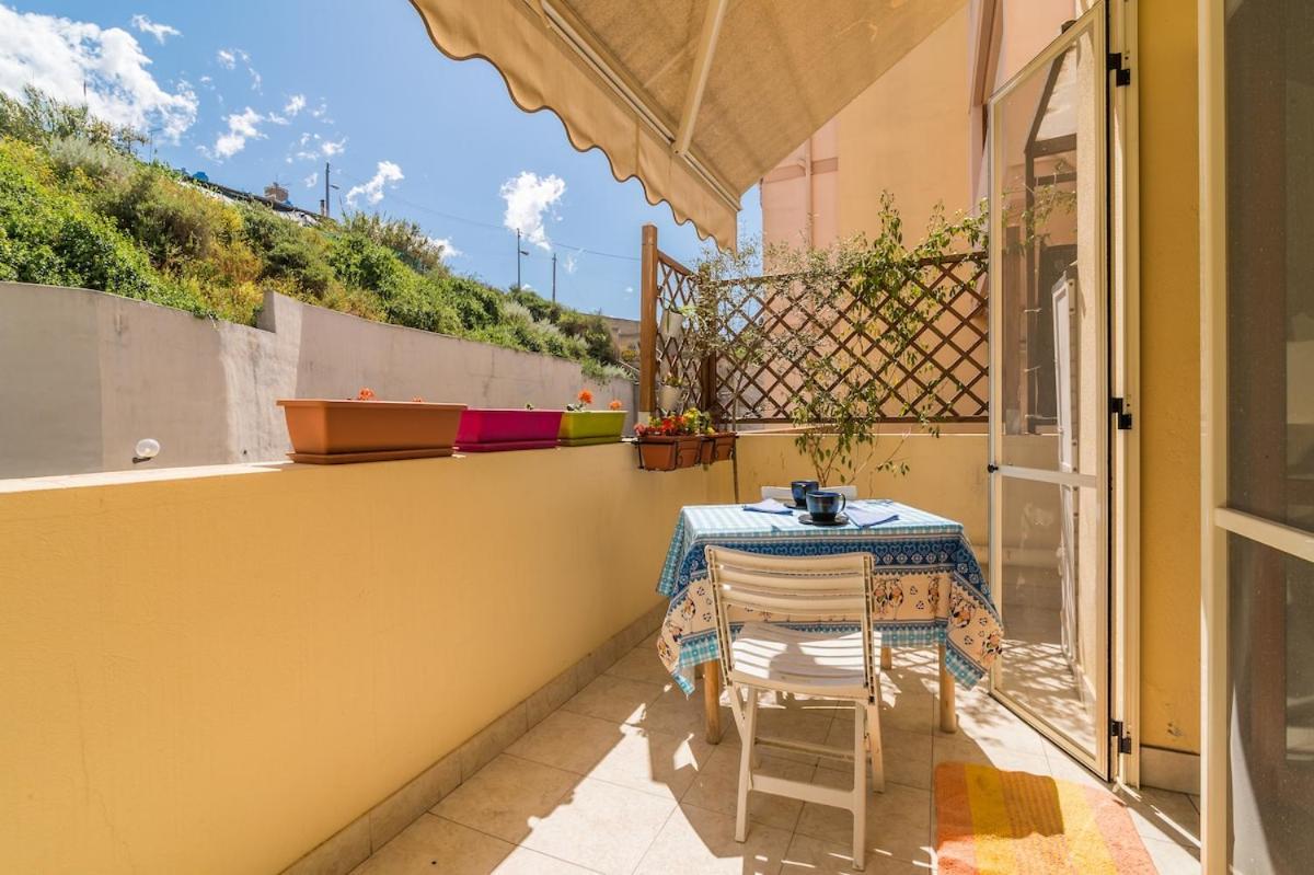 Апартаменты La Terrazza Di Sant'Avendrace Кальяри Экстерьер фото